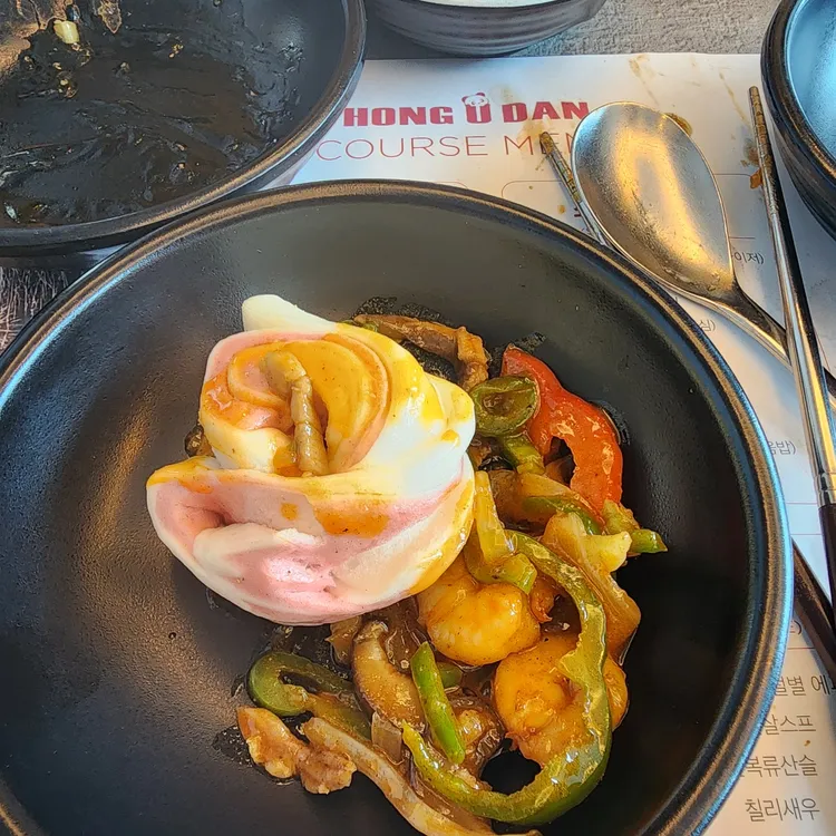 홍유단 대표 사진