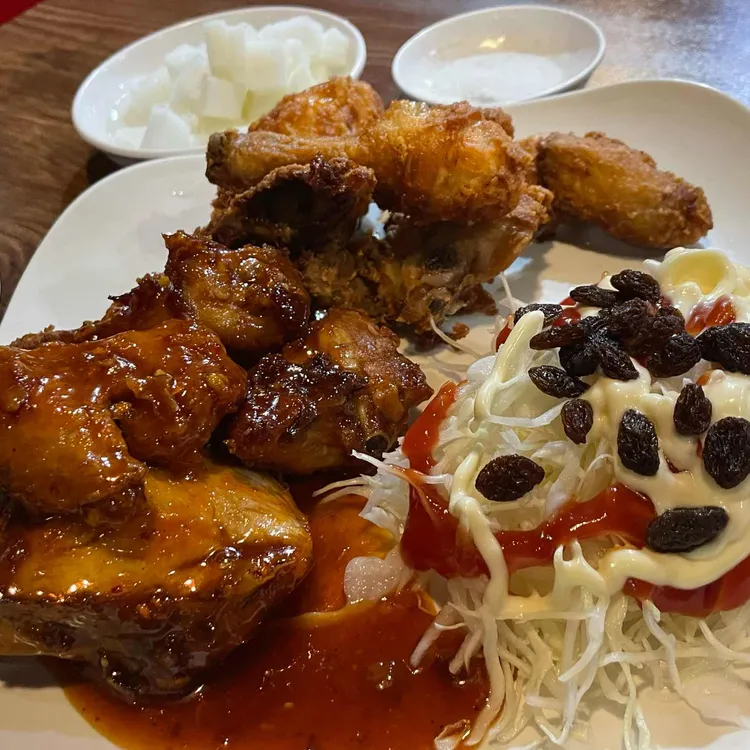 후크치킨 대표 사진