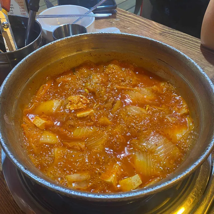 백채김치찌개 사진 1