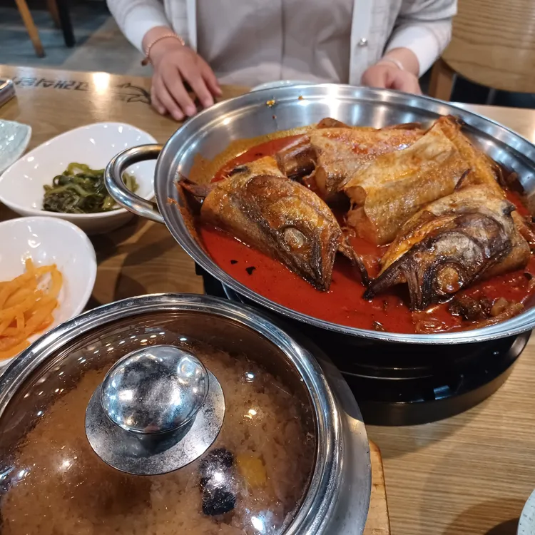 고래식당 대표 사진