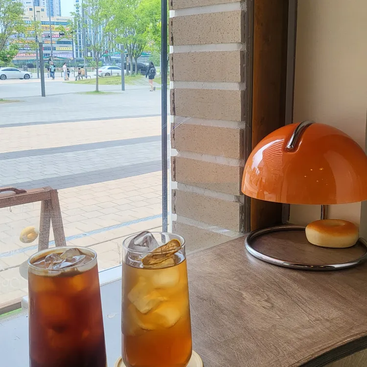 예스플리즈 대표 사진