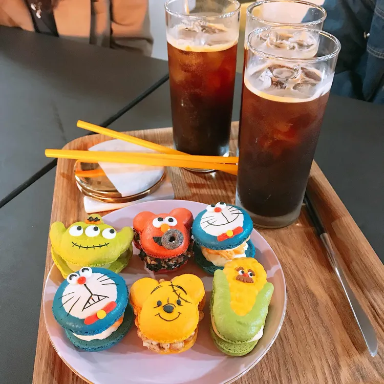헬로우엘 대표 사진