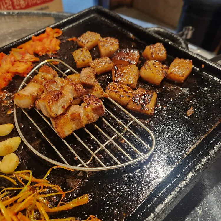 다리미삼겹살 대표 사진