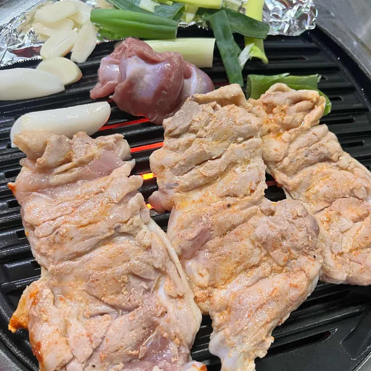 기차길닭숯불구이 대표 사진