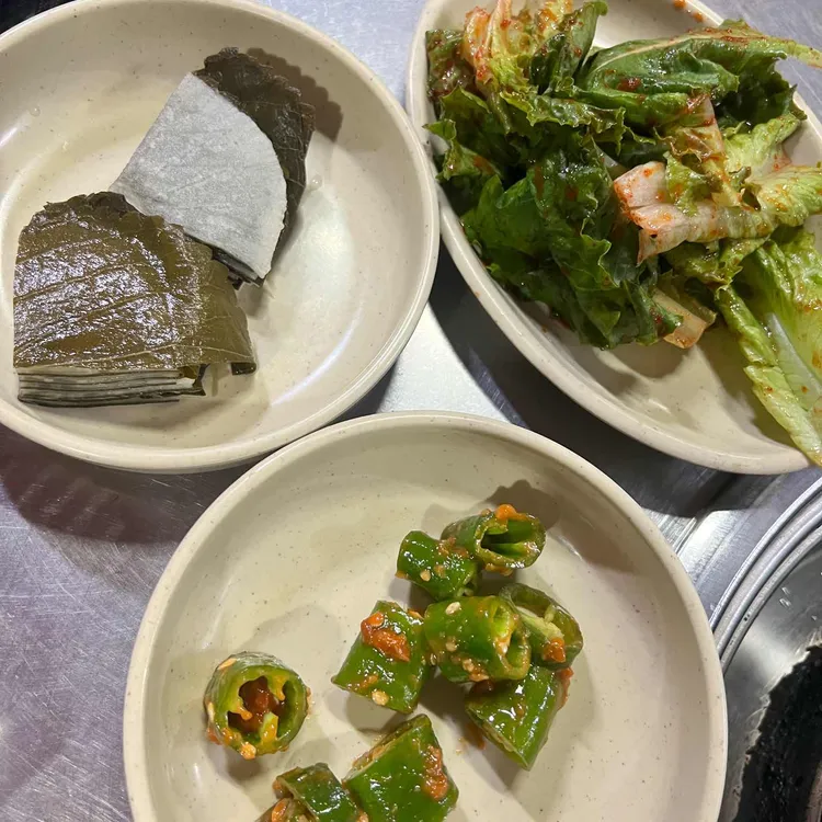 기차길닭숯불구이 대표 사진