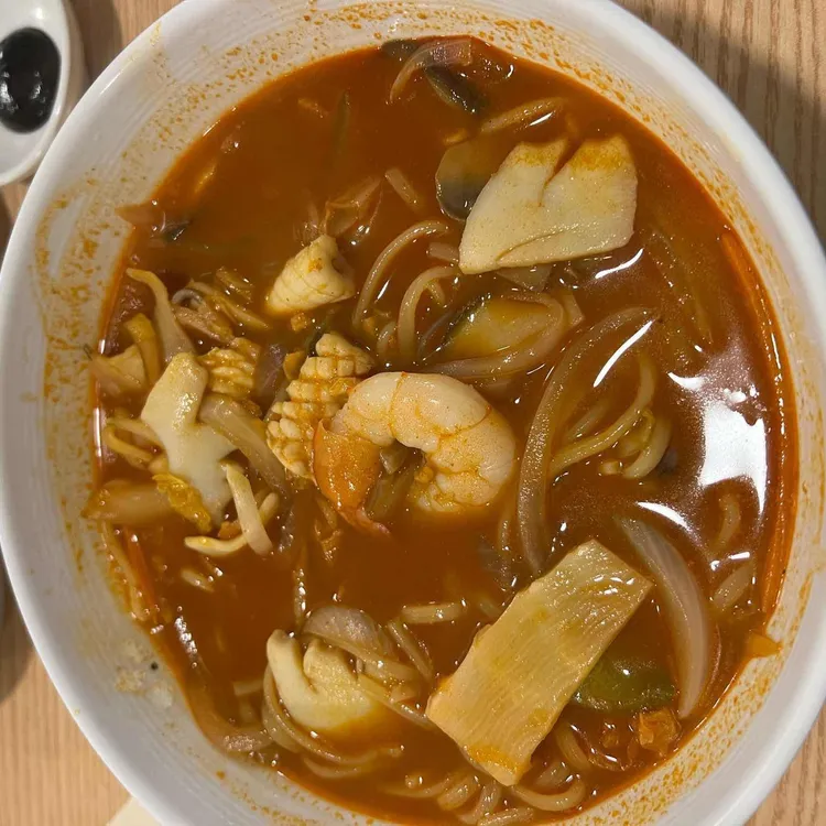 사골육수로 만든 짬뽕 대표 사진