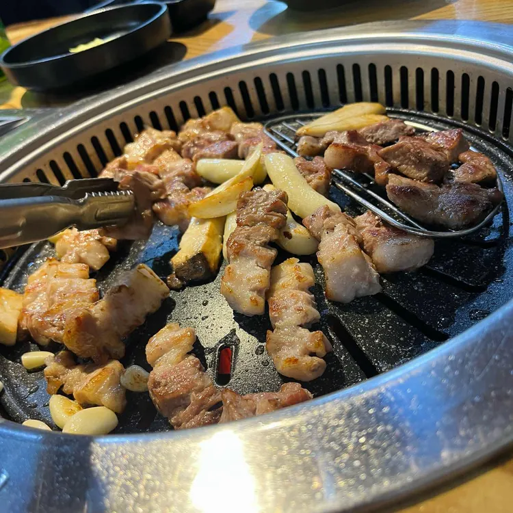 두툼참숯초벌구이 대표 사진