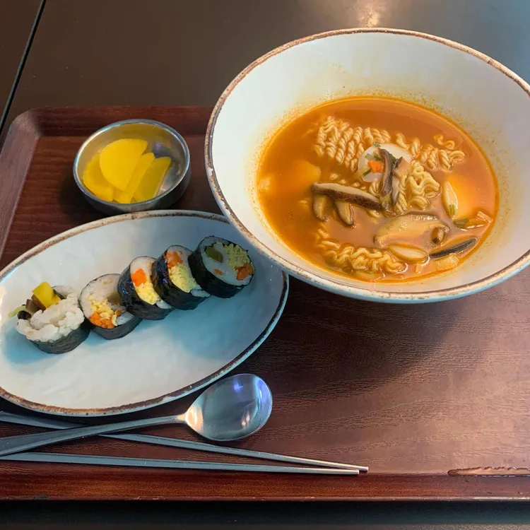 플레이보6 대표 사진