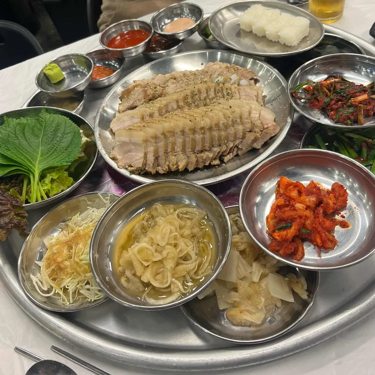 완미족발 대표 사진