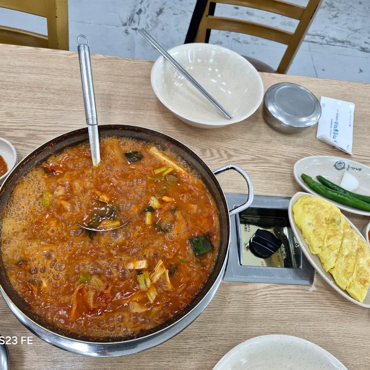 옛날김치돼지찌개 대표 사진