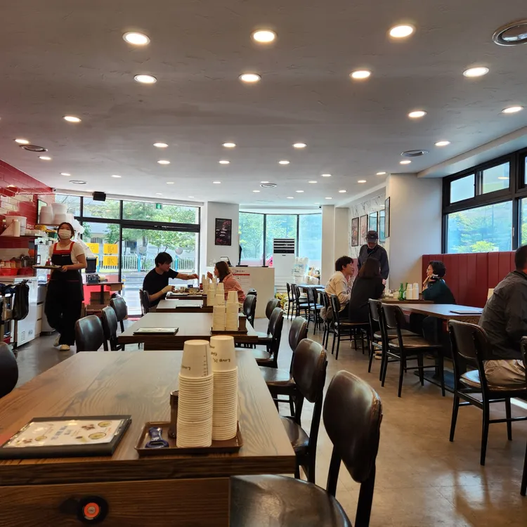 79네 수육국밥&철판 대표 사진