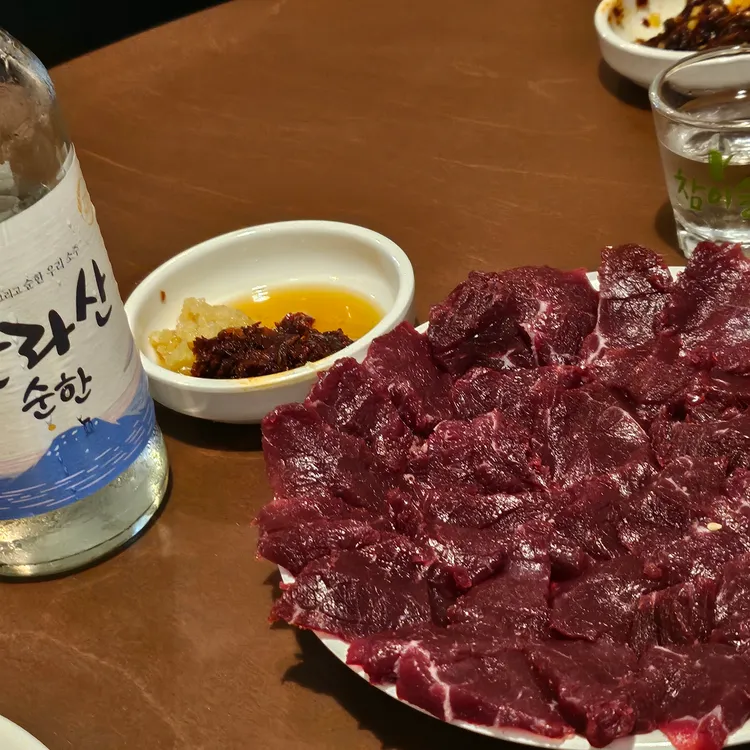 비너스뭉티기 대표 사진