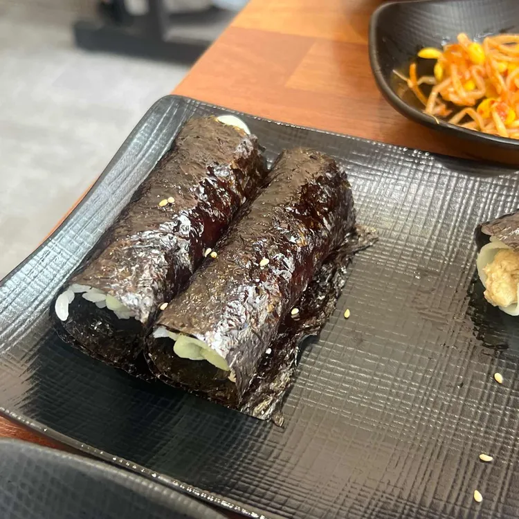 까망이속하양이 대표 사진