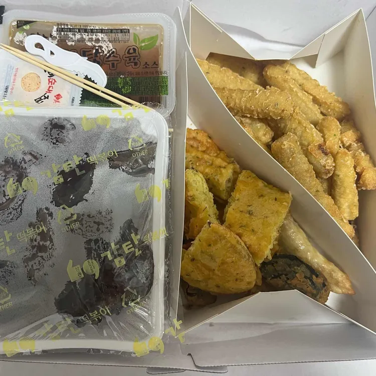 감탄떡볶이 장안홈타운점 대표 사진