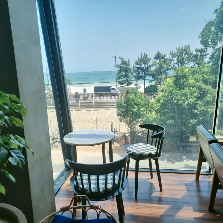 카페 벨라비 대표 사진