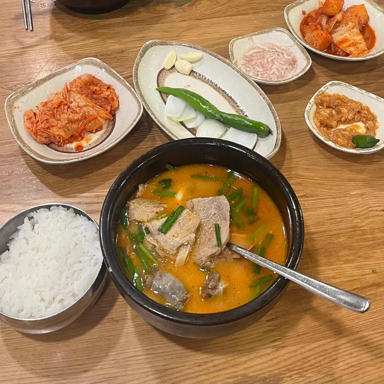 더도이종가집돼지국밥 대표 사진