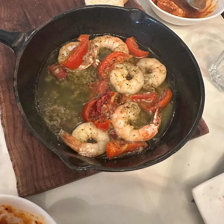 꾸띠자르당 대표 사진
