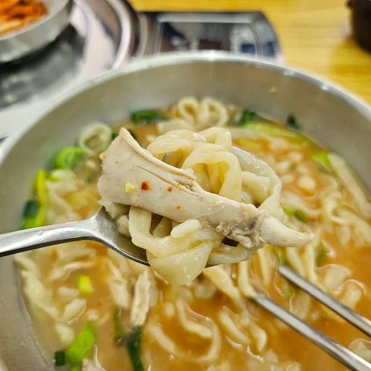 예가닭칼국수 대표 사진