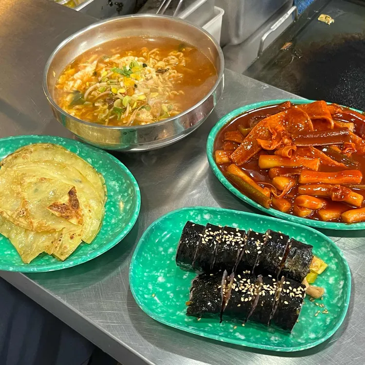 덕촌김밥 대표 사진