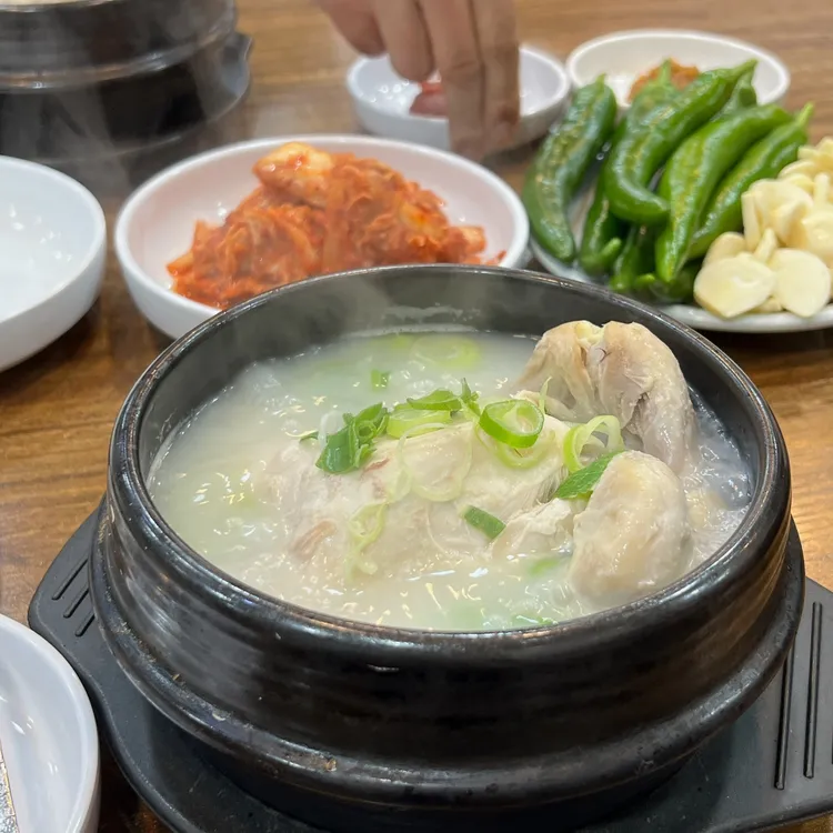 연건삼계탕 대표 사진