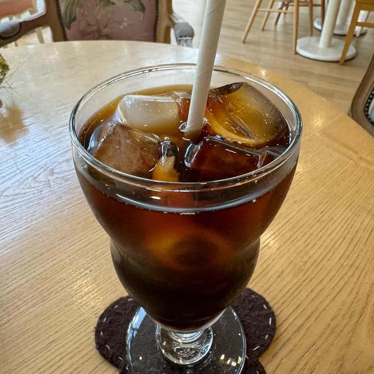 카페 릴리블랑 대표 사진