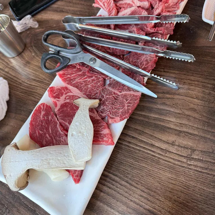우한판 대표 사진