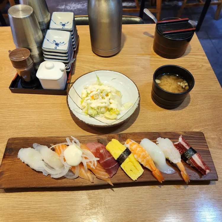 암사초밥 대표 사진