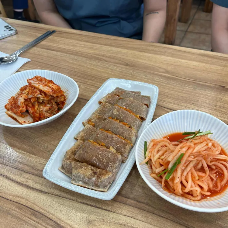 석정 손 칼국수 대표 사진