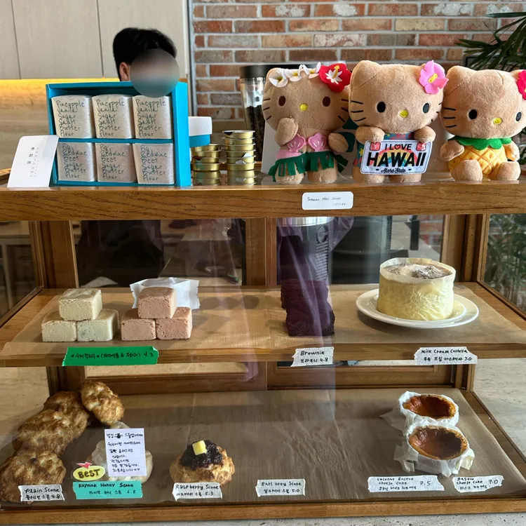 카페 신상 대표 사진