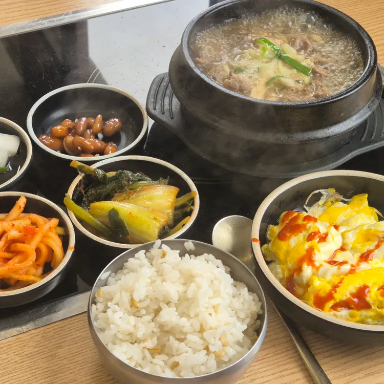 봉할매김치찌개불백전문점 대표 사진