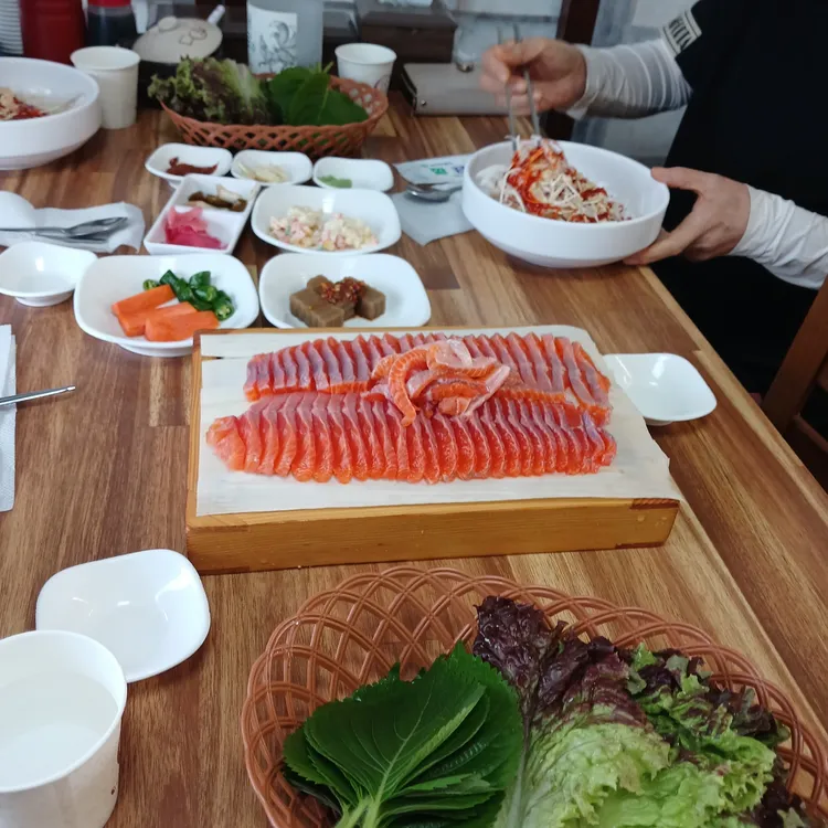토담송어횟집 대표 사진