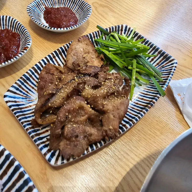 명인면옥 대표 사진