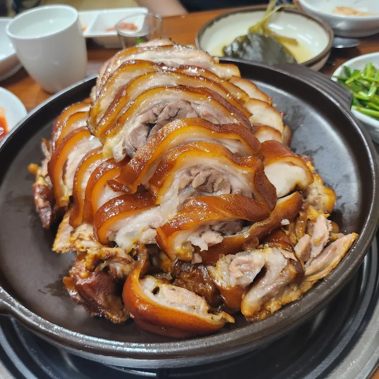광개토왕 족발보쌈 - 동해 족발, 왕족발 맛집 | 다이닝코드, 빅데이터 맛집검색
