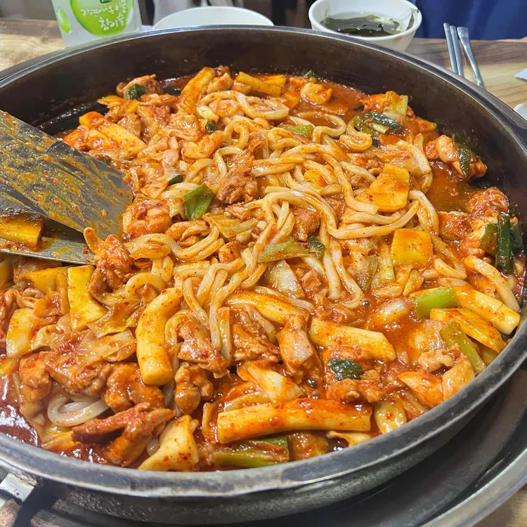 본가춘천닭갈비 대표 사진