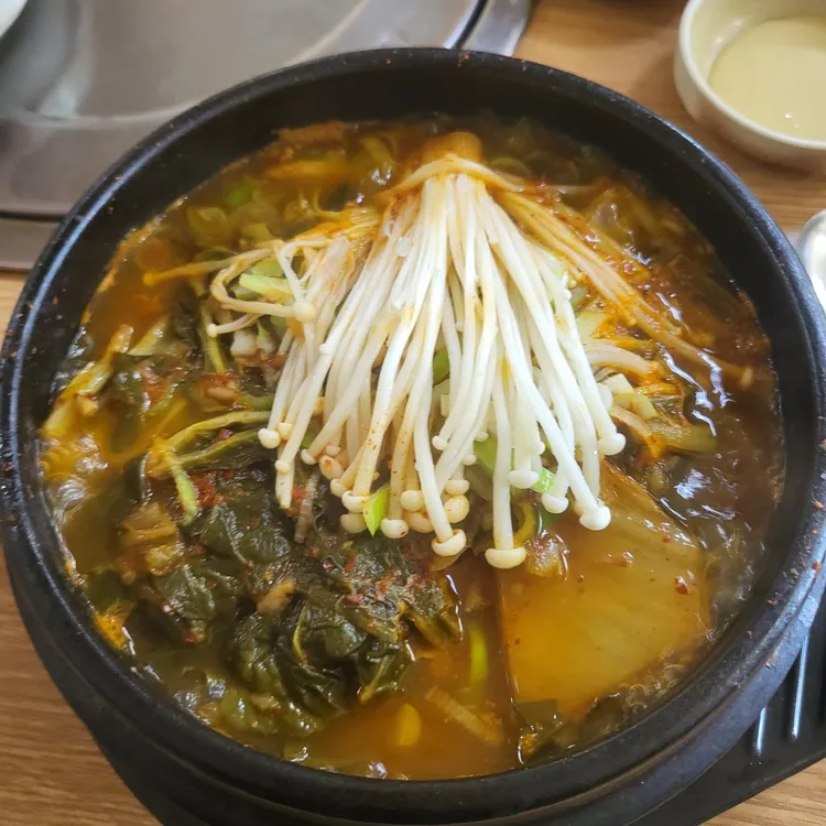 유명감자탕 대표 사진