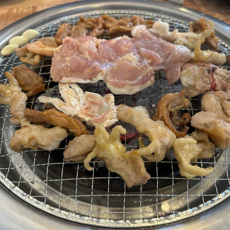 무한숯불닭구이 대표 사진