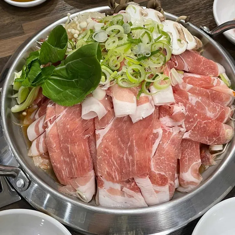 우돈더미 대표 사진