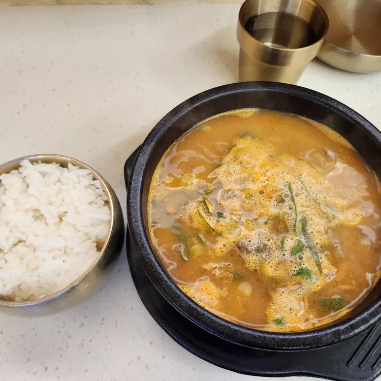 생각나는순대국 대표 사진