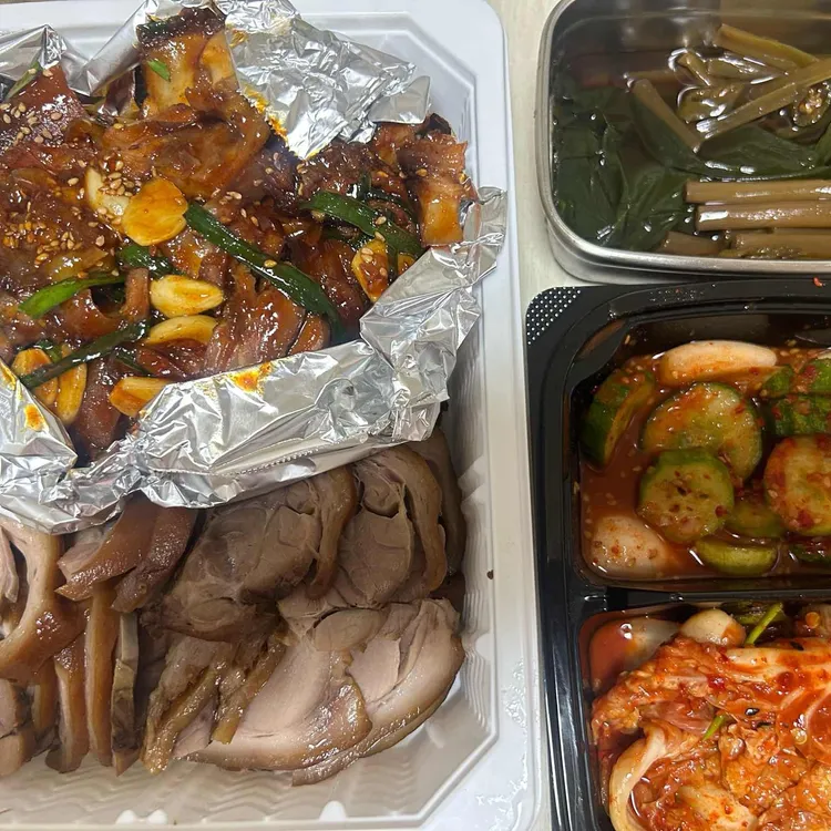 우장군 보쌈&족발 대표 사진