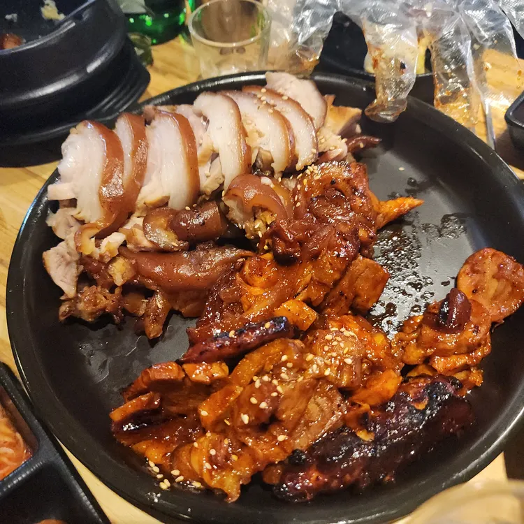 최신족발 대표 사진