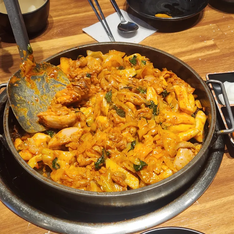 비와별닭갈비 대표 사진