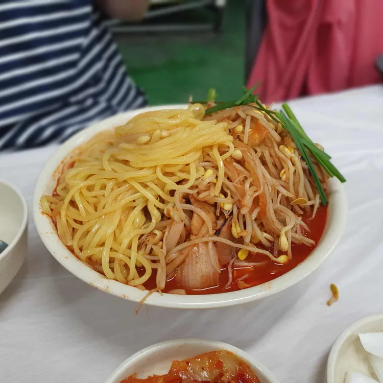 쉐프가수 최영현의 취팔러마 대표 사진