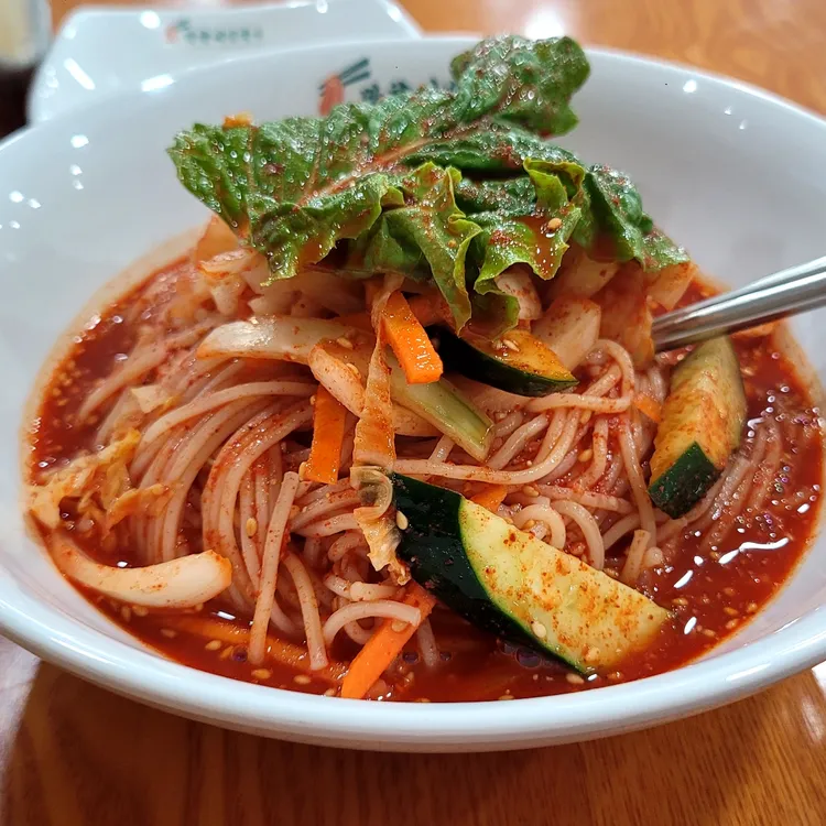 망향비빔국수 대표 사진