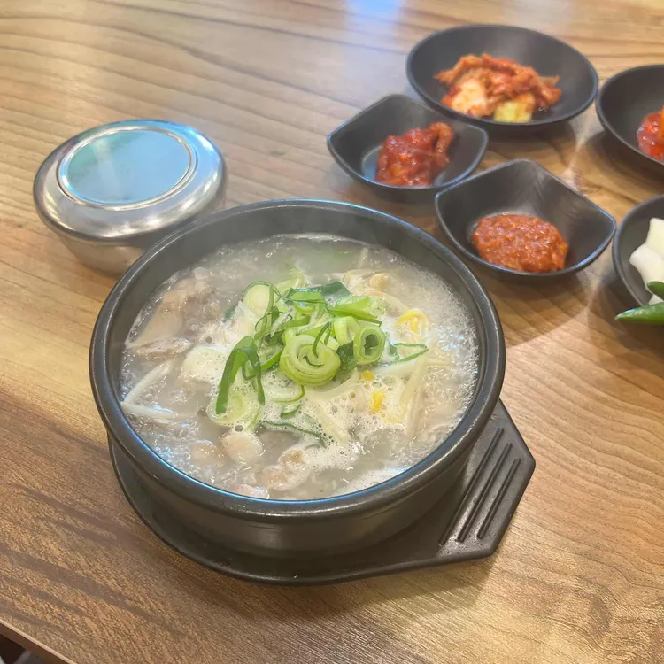 아찌순대국 대표 사진