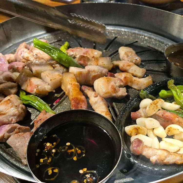 돈주는남자 대표 사진