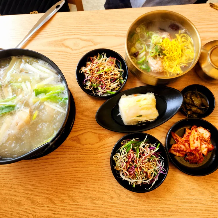 초이 닭 칼국수 대표 사진