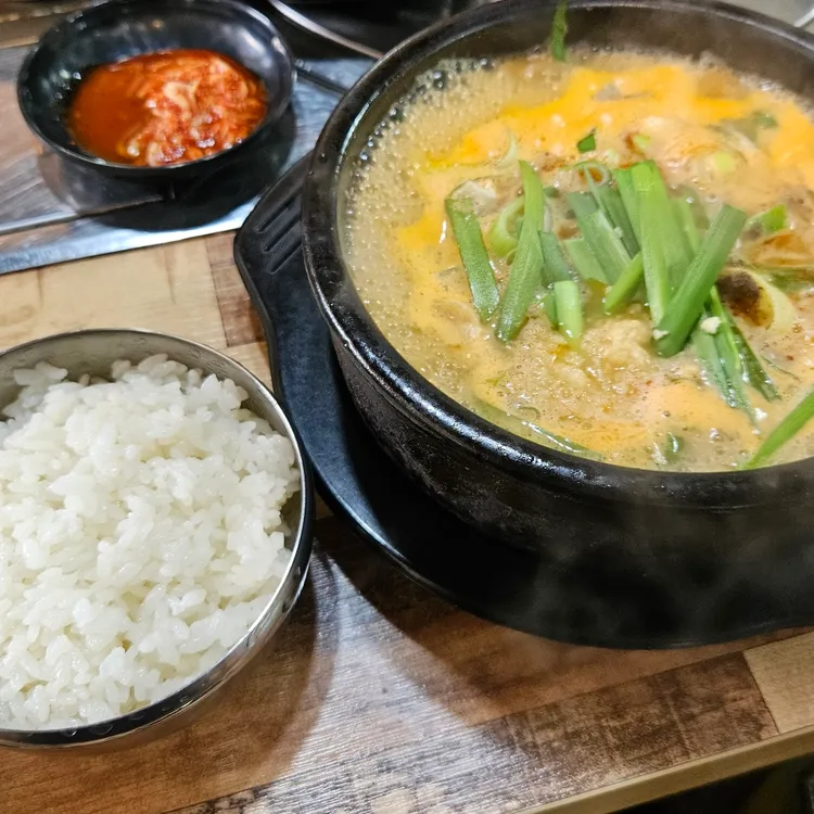 원조 배여사순대국 대표 사진