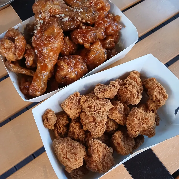호식이두마리치킨 대표 사진