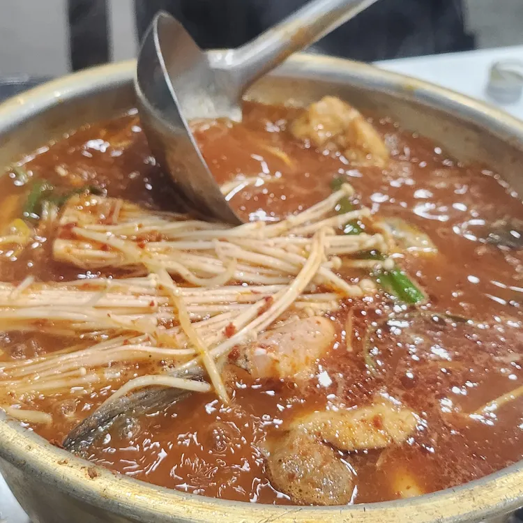 물반고기반 대표 사진