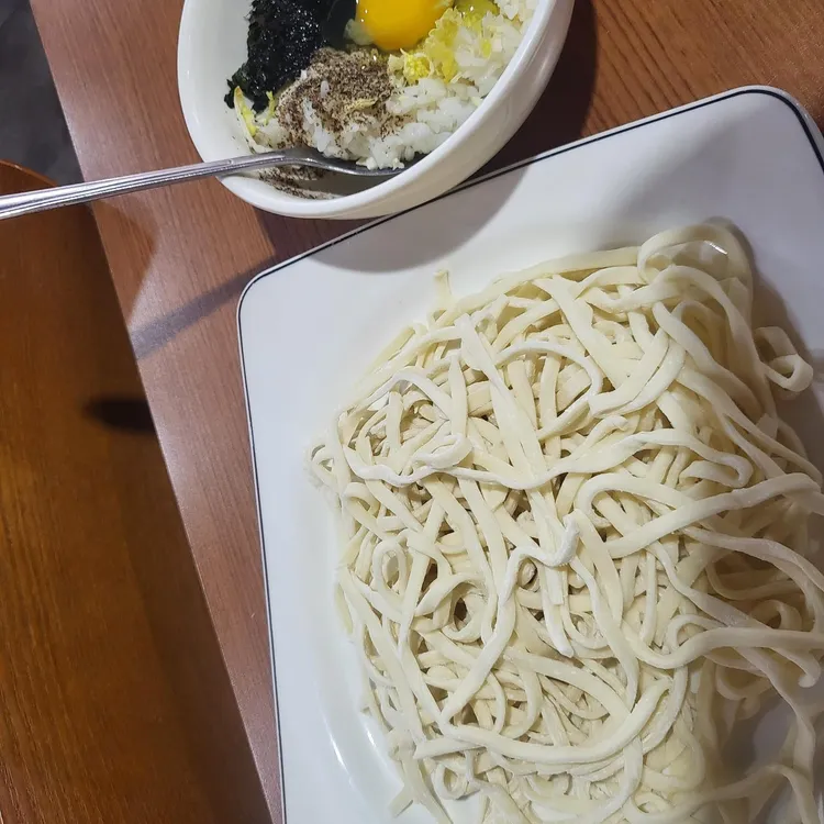 수라궁중칼국수 대표 사진